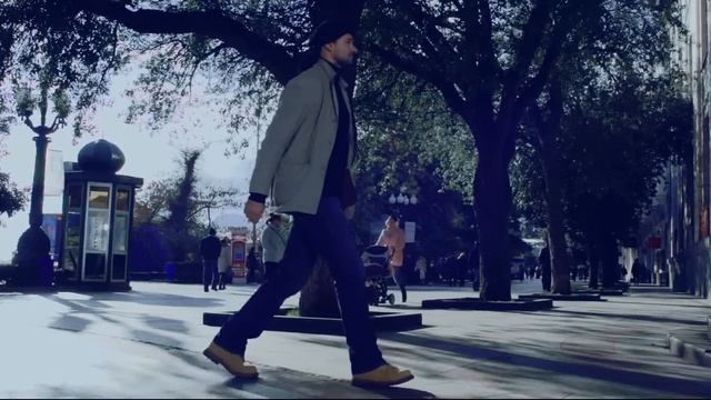 Jeep Grand Cherokee и девушка смотреть онлайн