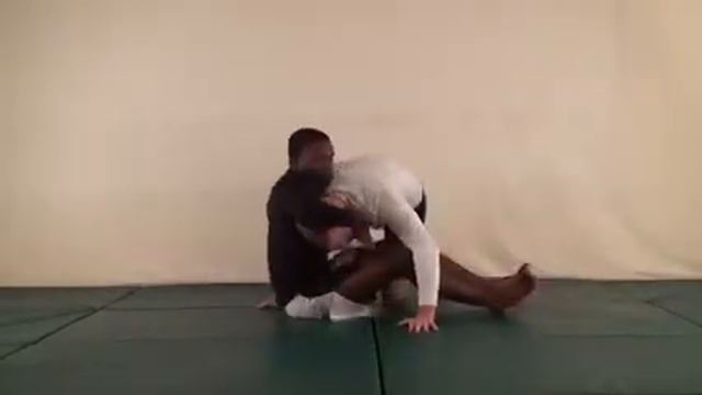 Other Chokes and Neck Crank Combinations. Приемы MMA обучение DIN THOMAS. Борьба, болевые приемы. смотреть онлайн