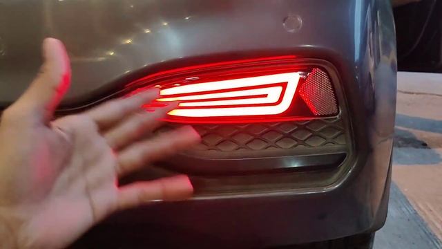 Hyundai i20 Rear Reflector, Matrix Type, With Floating Indicator, смотреть онлайн