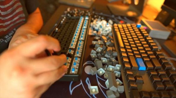 Keychron K8 Keyboard - Changing Out Switches - Installing Cherry MX Clear Switches