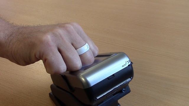 How to make a contactless payment with K Ring смотреть онлайн