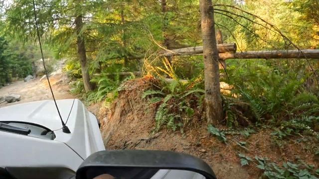 WJ Taking On The 'Walker Valley Trail' In WA. Jeep Grand Cherokee On A Budget Lift. смотреть онлайн