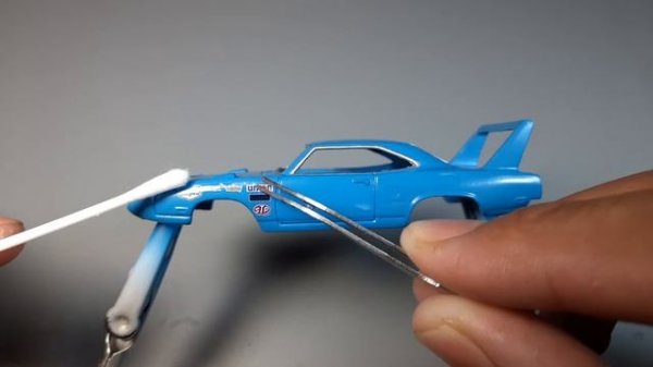 The King (CARS Movie) Plymouth Superbird Hotwheels Custom Diecast