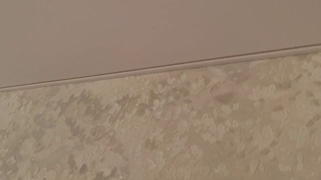 Как выглядит примыкание тканевого натяжного потолка к стене. смотреть онлайн