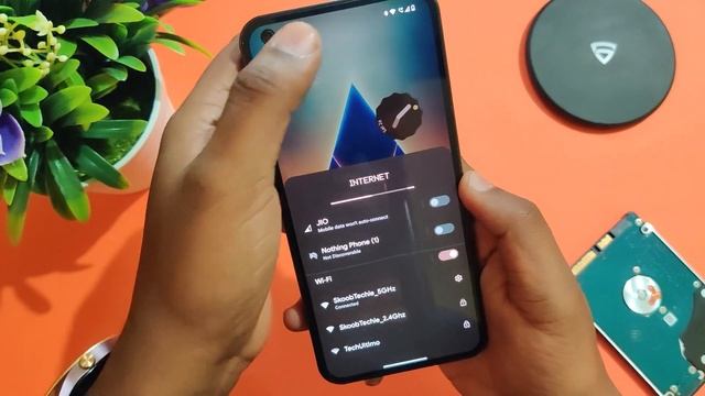 Nothing OS 1.1.7 Major Change in Notification Panel on Nothing Phone (1) смотреть онлайн