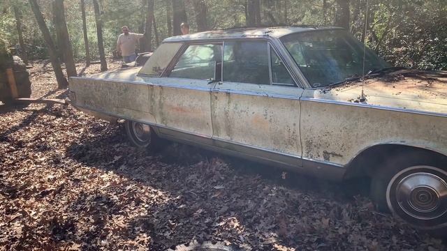 1966 Chrysler Newyorker saved from a terrible doom... смотреть онлайн