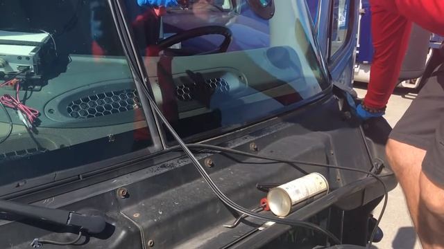 Дальнобой. Замена Лобового Стекла Бесплатно. Free Windshield Replacing On Semi Truck. смотреть онлайн