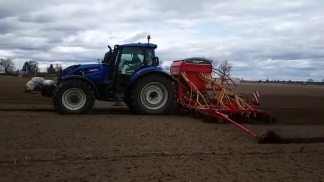 Новая зерновая сеялка Kverneland приступила к работе смотреть онлайн