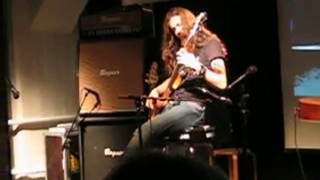 LAURI PORRA : Bass Solo Helsinki Metal Expo Part 1 смотреть онлайн