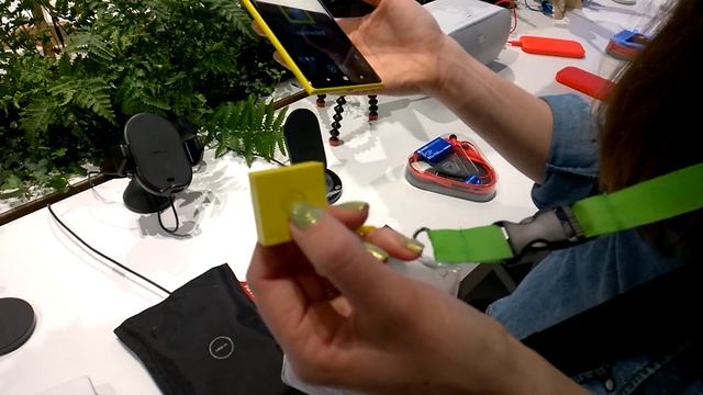 Nokia Treasure Tag demo and filmed on Nokia Lumia 1520 #MWC смотреть онлайн