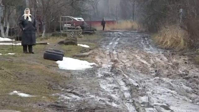 Жителям переулка Спекова ждать ремонта дороги в этом году не стоит смотреть онлайн