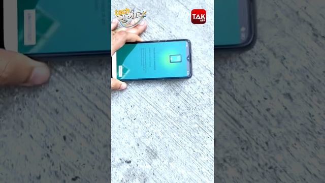 Unlock Your Smartphone Automatically With Android Smart Lock | Tech Tak смотреть онлайн