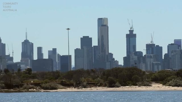 Melbourne City and Port of Melbourne filmed from Williamstown 4K смотреть онлайн