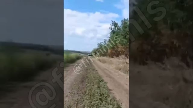 ⚡️СВО 18+ Наш боец подкрался к хохлятской БМП и уничтожил её из РПГ смотреть онлайн