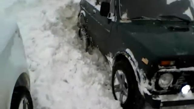 припарковался в сугробе смотреть онлайн