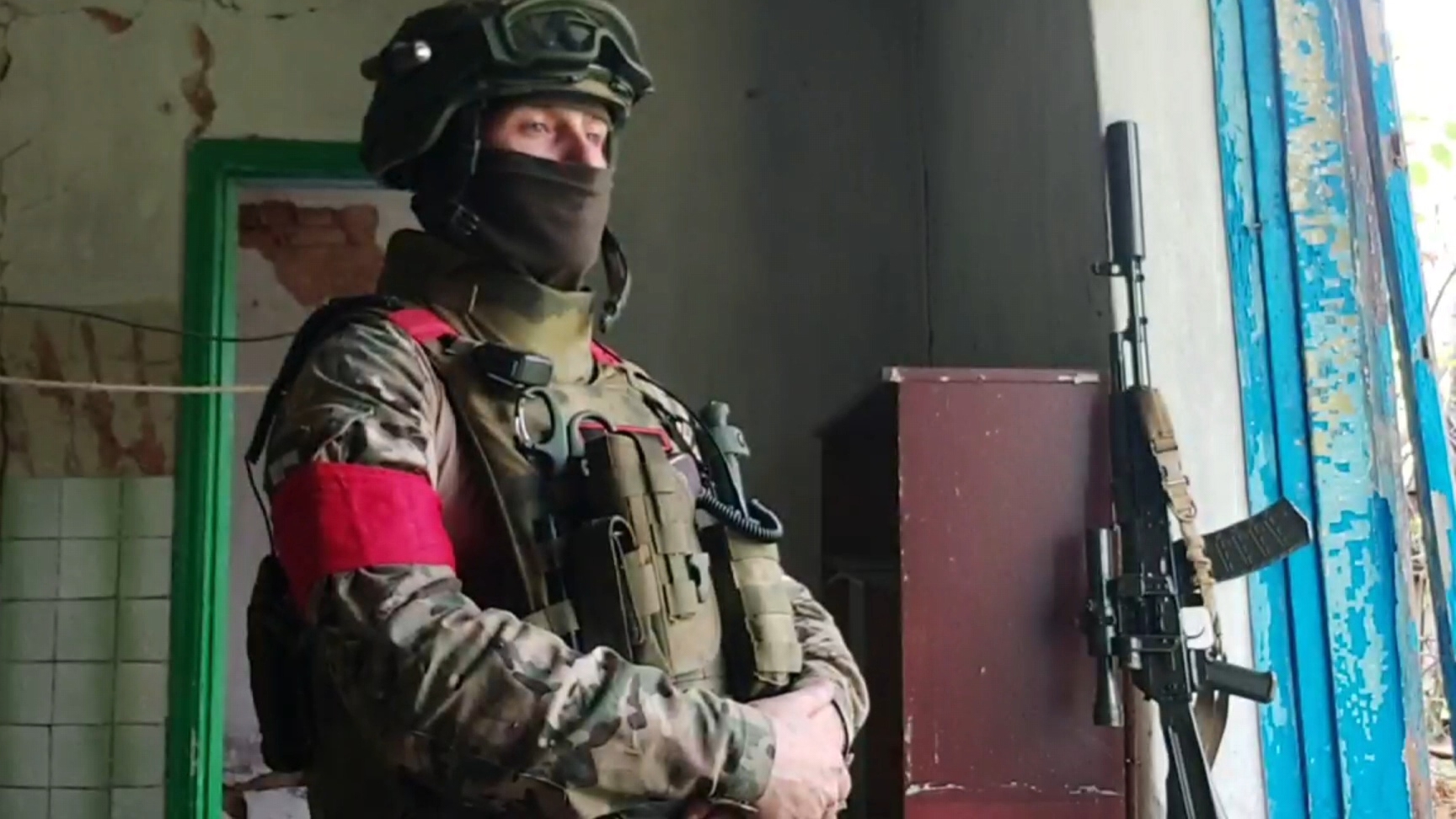 Помощи фронту больше не будет! Прием заявок закрыт смотреть онлайн