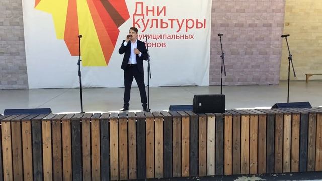 До слез... очень трогательное исполнение известной песни смотреть онлайн