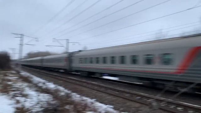 Электровоз ЭП1М-752 С поездом №075С ”Таврия” Симферополь-Омск смотреть онлайн