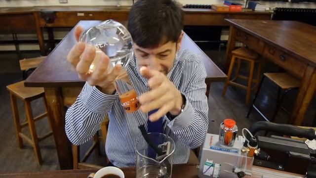 Tea on Everest - F-J's Physics - Video 22 смотреть онлайн