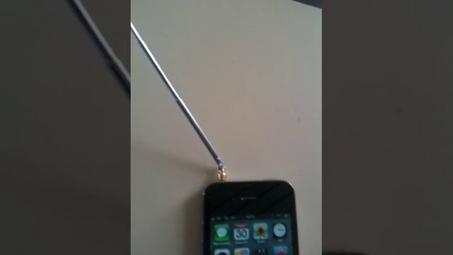 iPhone 4 Antennen Problem gelöst ! iPhone 4 Antenna fixit, no more problemes смотреть онлайн