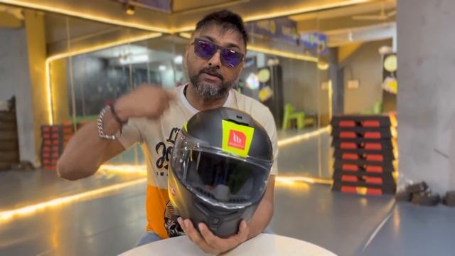 MT Hummer lates Helmet Under 5k смотреть онлайн