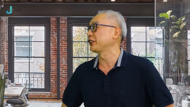 Two Old Guys Discuss Low Code Development Tools смотреть онлайн