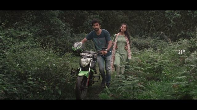 Roshan Finally Gets Some Privacy | Aanum Pennum Movie Scenes | Roshan Mathew | Darshana Rajendran