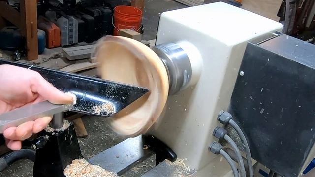 Wood Turning: Live Edge Hickory Bowl + Laser Pecker 2 in action! смотреть онлайн
