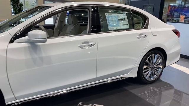 Walk around video of the 2020 Acura RLX смотреть онлайн