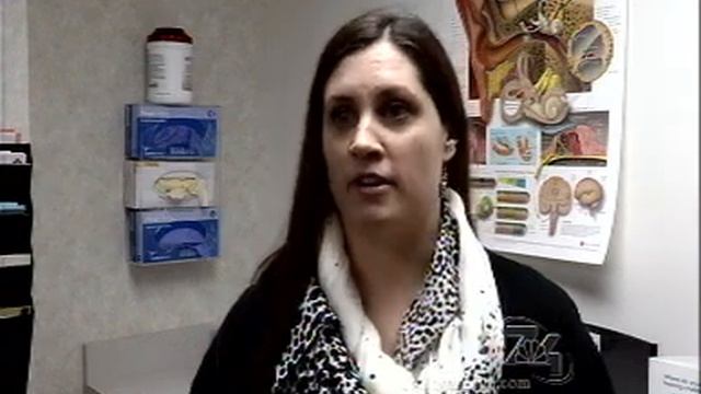 Hearing Clinic helps people catch every word смотреть онлайн