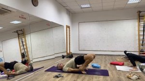 Вечерние потягушки. Авторские комбо. Спокойно и ровно в среднем темпе и уровне… дышим!