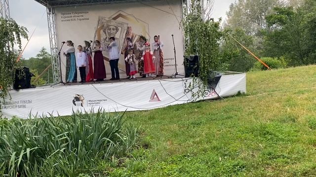 Ой сад во дворе - фолк-студия «Макоша» смотреть онлайн