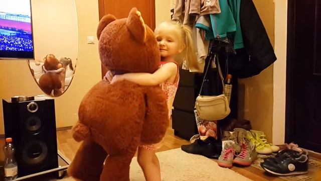 Танцы с мишкой. смотреть онлайн