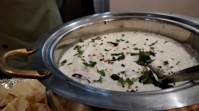 🎉🎊 30 ஆண்டுகளுக்கு பிறகு நண்பர்களுடன் மதிய உணவு... 😋💐 Buffet Lunch at Hotel Apple Tree - Tirunelvel смотреть онлайн