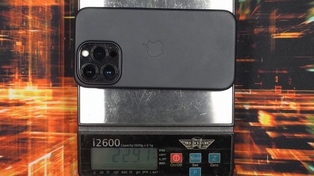 iPhone 13 Pro & 13 Pro Max Leather Case /// Udpakning & Installation (Dansk) смотреть онлайн