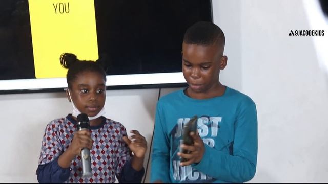 10-year-old creates a Fitness Android App смотреть онлайн