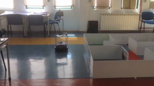 Kobuki controled by voice commands (Android client) смотреть онлайн