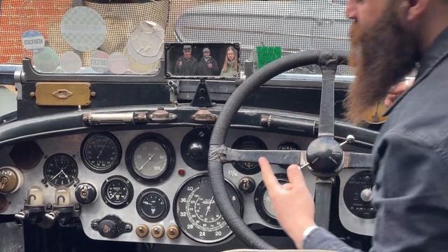 Cold Starting a 1930 4.5ltr Blower Bentley смотреть онлайн