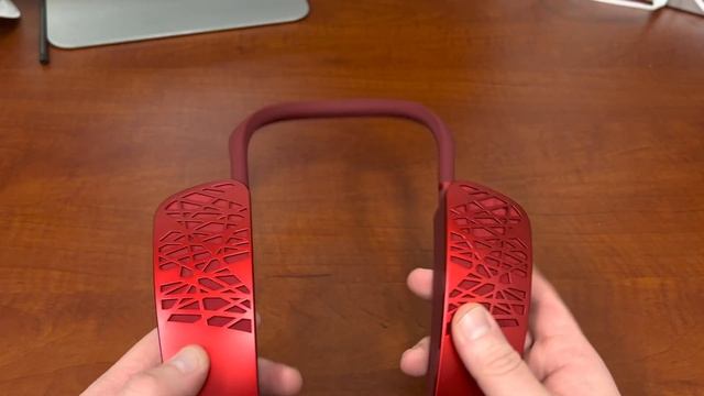 Cleer Audio Neckspeaker Review смотреть онлайн