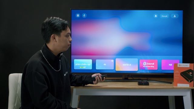 FPT Play Box Plus 2020 xem hơn 200 kênh miễn phí - chạy Android 10 & điều khiển giọng nói смотреть онлайн