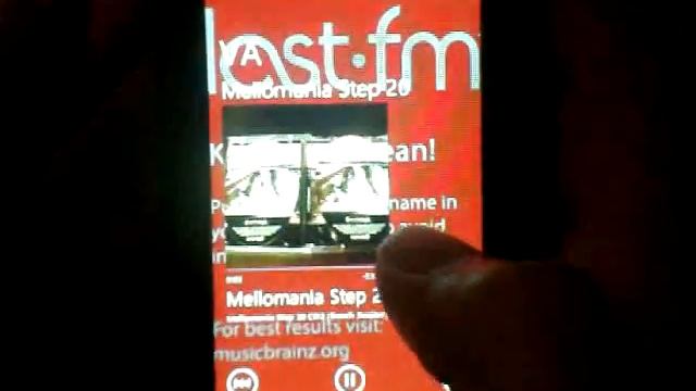 Windows Phone 7 Music Player running in Galaxy 3 смотреть онлайн