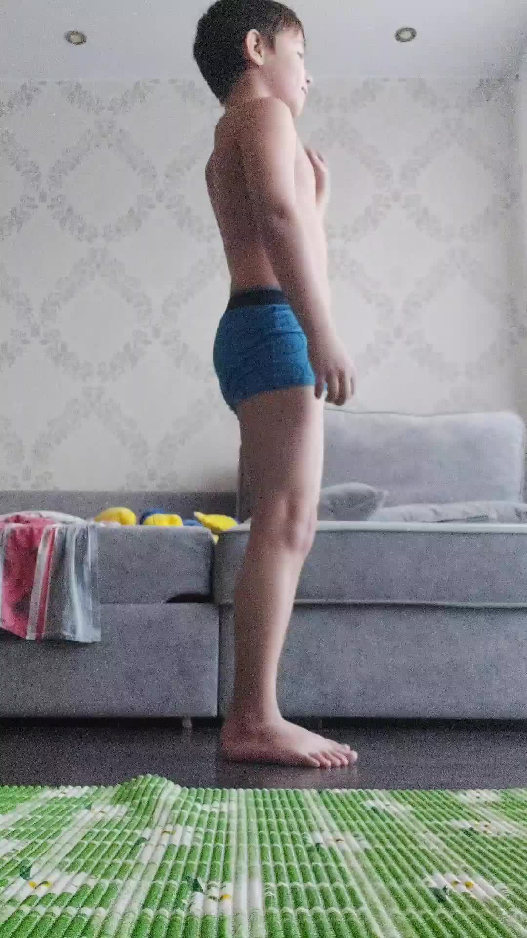 я с та л ро бо то м