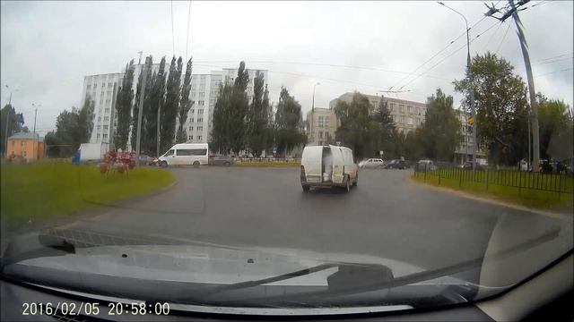 Закрыл дверь на ходу смотреть онлайн