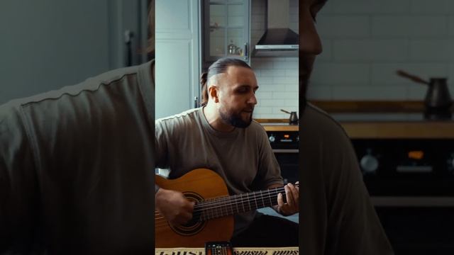 Самые крутые струны для гитары #босикомпосолнцу #дождь #музыка смотреть онлайн