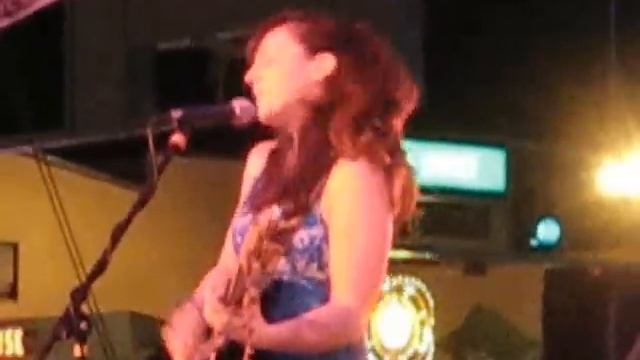 The Blues Caravan Featuring Dani Wilde,Candye Kane and Deborah Coleman Perform "Won't Leave" and "B смотреть онлайн
