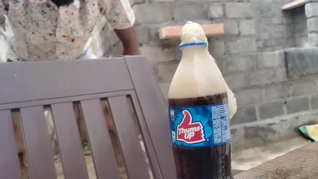 Added eno to cold drink | कोल्ड ड्रिंक्स में ईनो डाला смотреть онлайн