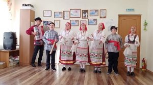 Фольклорный ансамбль Щебетуха.mp4