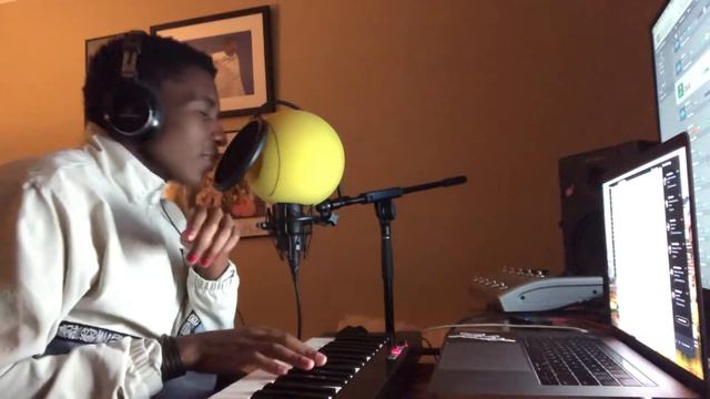 Mac Miller - 2009 Cover смотреть онлайн