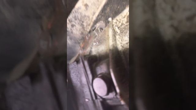 91 Jeep Comanche checking and filling 4 speed manual transmission смотреть онлайн