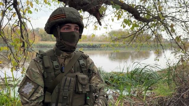 Установка понтонного парома в приграничном районе Курской области смотреть онлайн